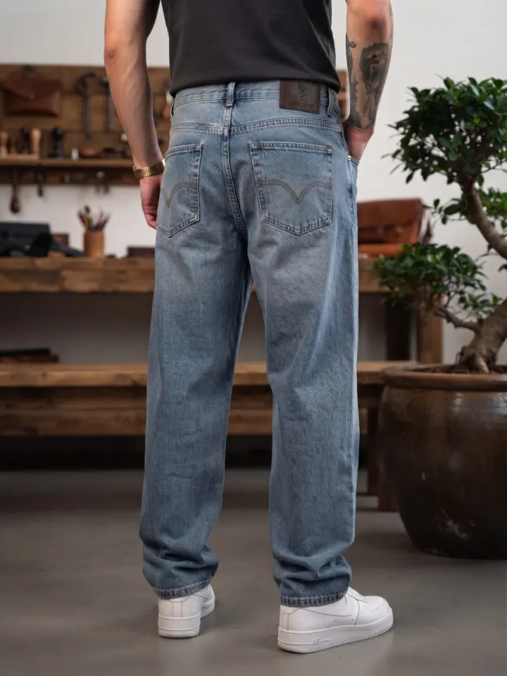 Bemount Bemount 90s Core Baggy Jeans in Mid Blue, back view