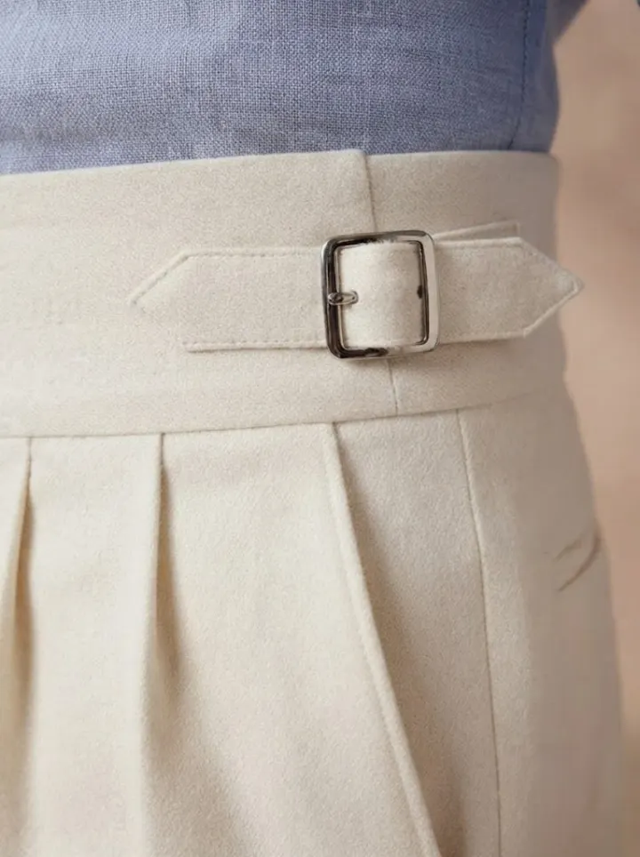 Bemount Amalfi Ecru Gurkha Trouser, buckle view