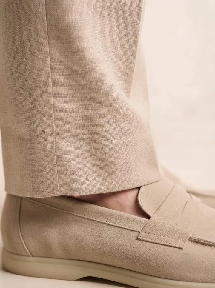 Bemount Amalfi Linen Trouser, Natural Flax, hem view in Natural Flax